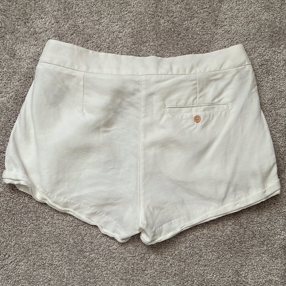 Aritzia Wilfred Shorts - Picture 5 of 5